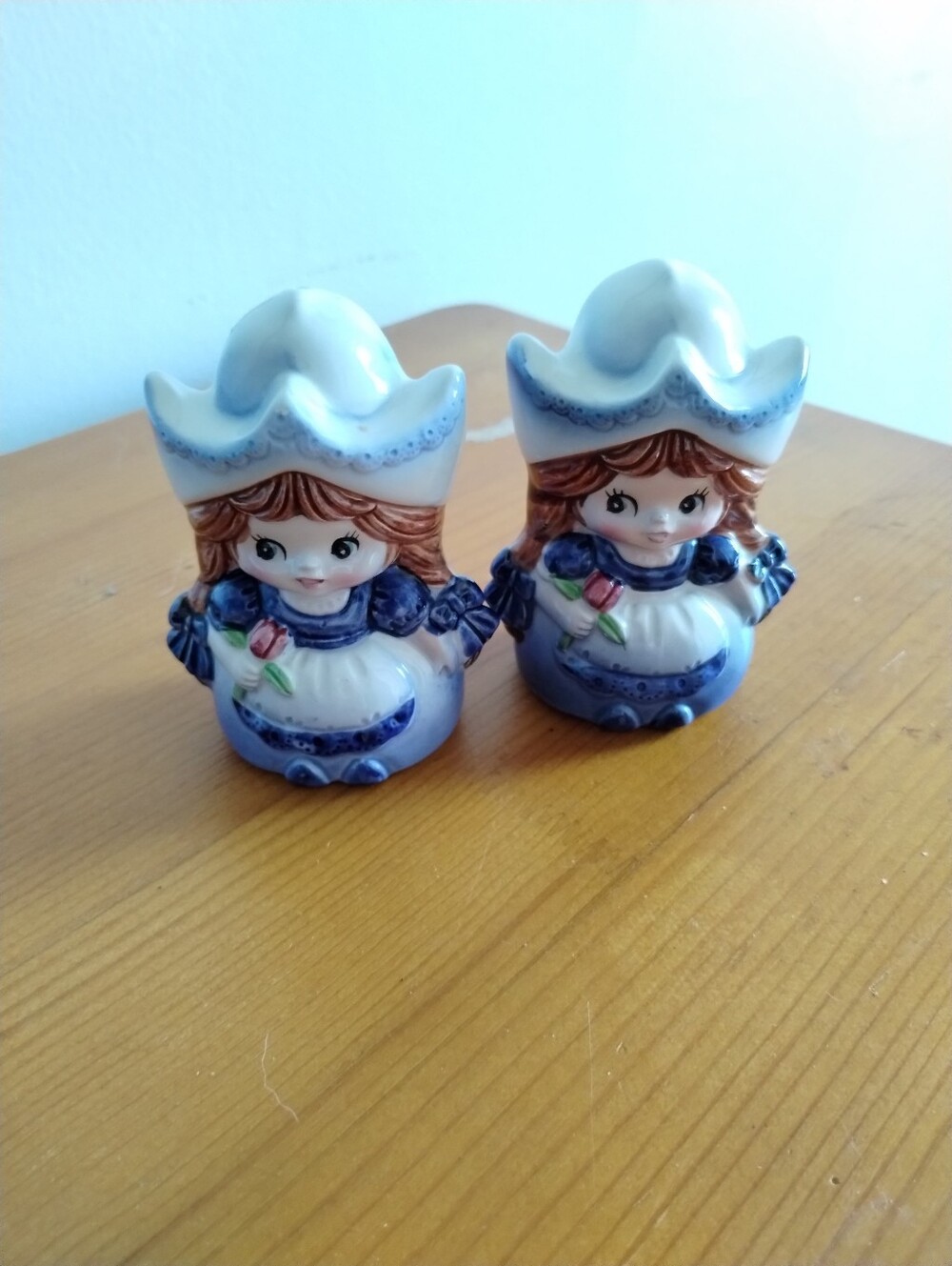 Japan Salt And Pepper Little Girl Dutch